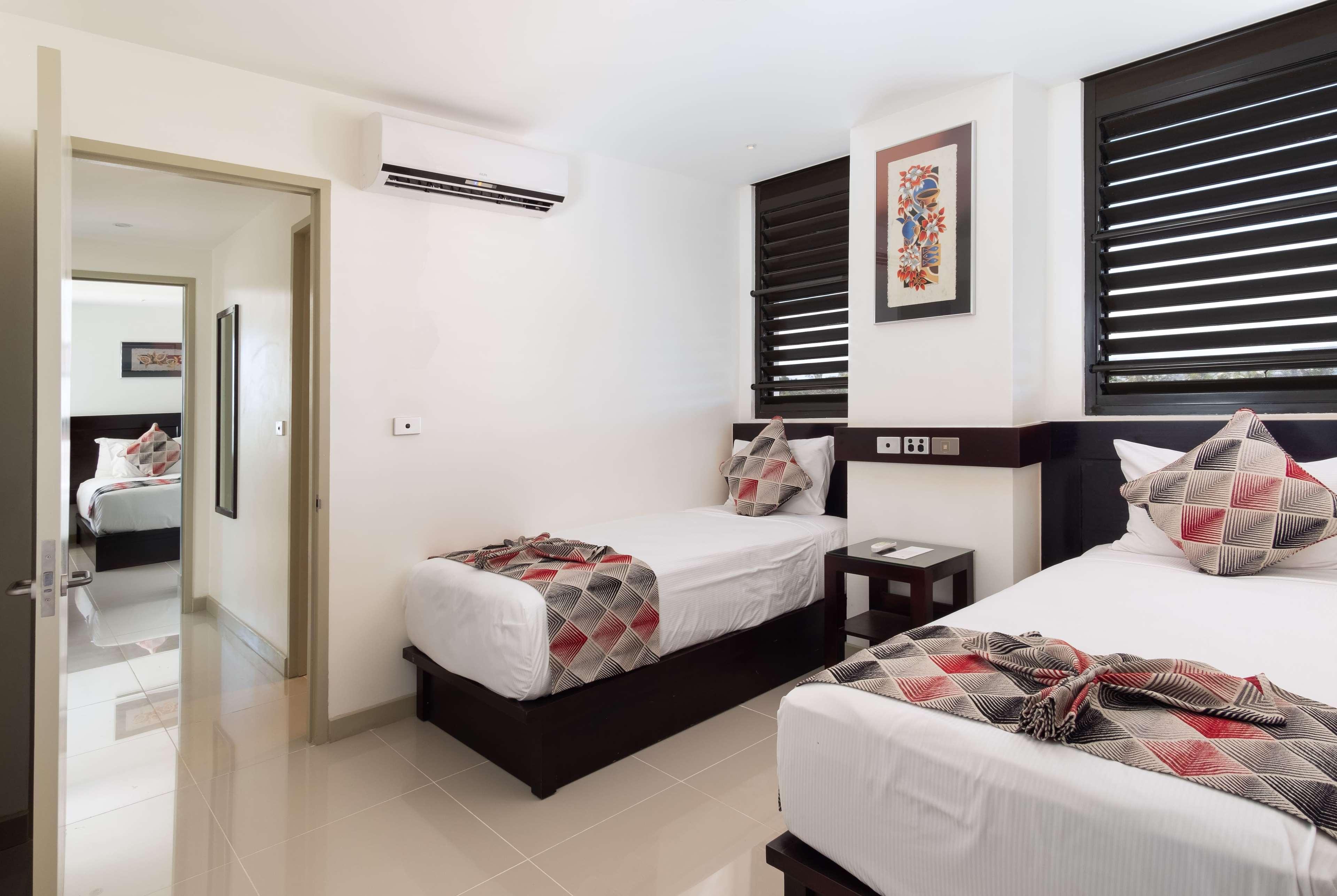 Ramada Suites By Wyndham Wailoaloa Beach Fiji Nadi Exteriör bild