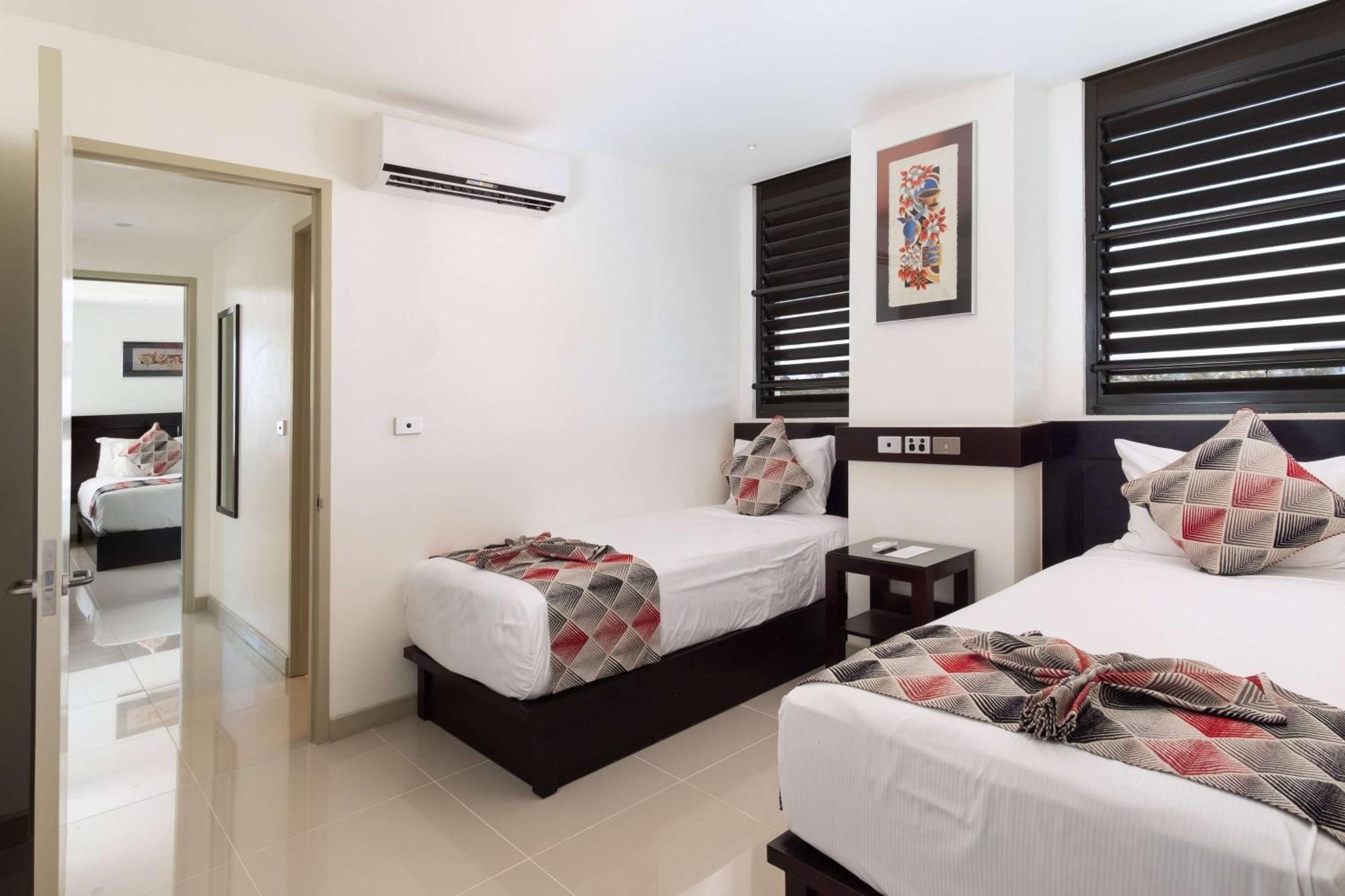 Ramada Suites By Wyndham Wailoaloa Beach Fiji Nadi Exteriör bild