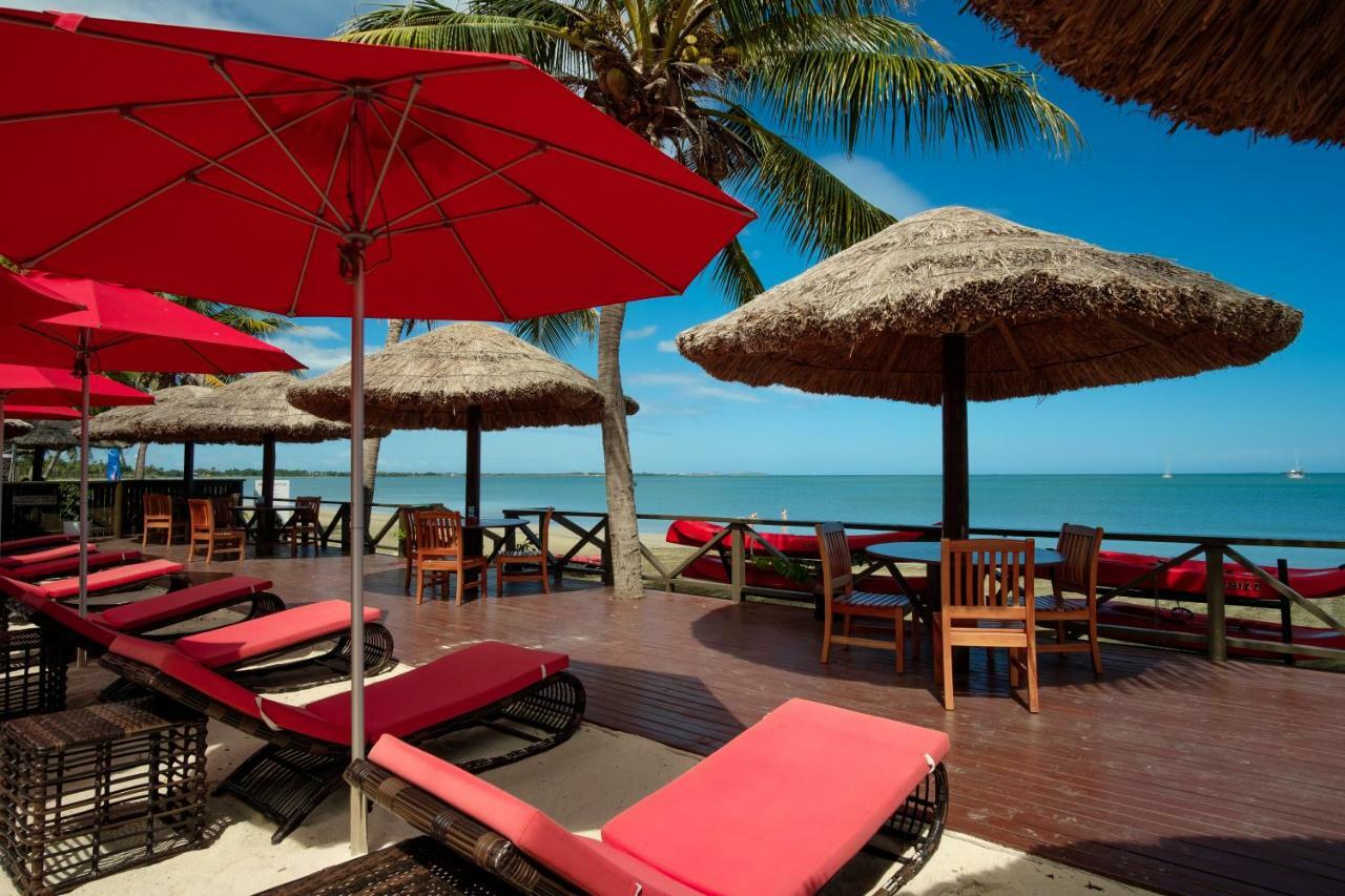 Ramada Suites By Wyndham Wailoaloa Beach Fiji Nadi Exteriör bild
